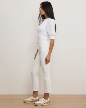 J2208JY0200831  WHITE